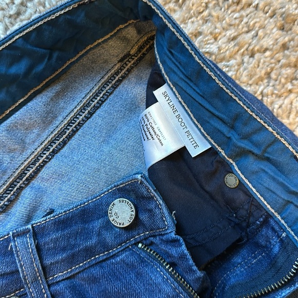 Paige Skyline Boot Petite Denim 25 - very good condition- 28ish inch inseam - Picture 3 of 7